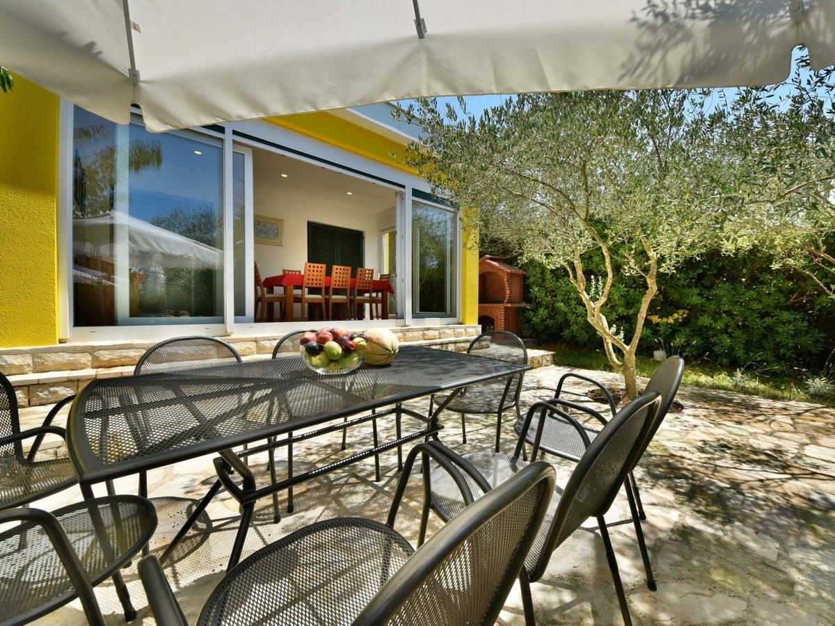 Villa Yellow House By Interhome Diklo Exterior foto